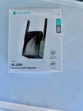 AC1200 Dual Band WiFi Repeater - Black